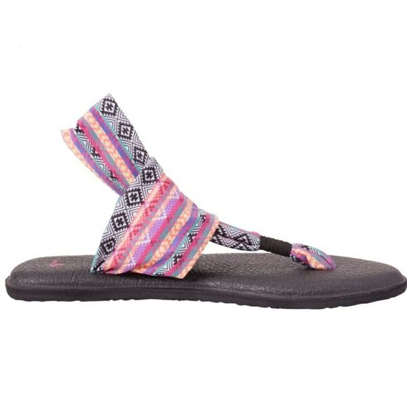 Sanuk Yoga Sling 2 Print Sandals in Magenta/Multi Tribal Print Size 7 - Picture 4 of 13